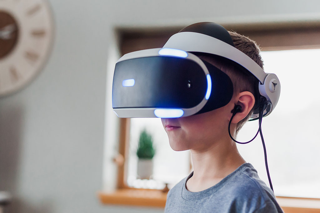 FCC Opens Spectrum for Augmented and Virtual Reality Wearables